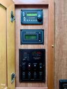 2013 Forest River Charleston M-430BHQS-450 Cummins, $ 132,000