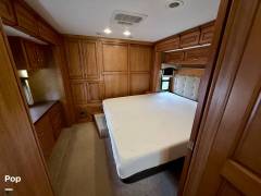 2013 Forest River Charleston M-430BHQS-450 Cummins, $ 132,000