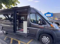 2022 Thor Motor Coach Sequence 20k, $ 77,800