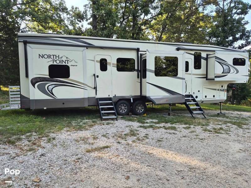 2019 Jayco North Point 383 FLWS, $ 53,400