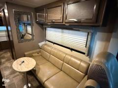 2017 Thor Motor Coach Vegas 25.2, $ 43,350