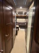 2018 Airstream Classic 30RB Twin, $ 99,900
