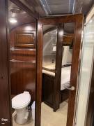 2018 Airstream Classic 30RB Twin, $ 99,900