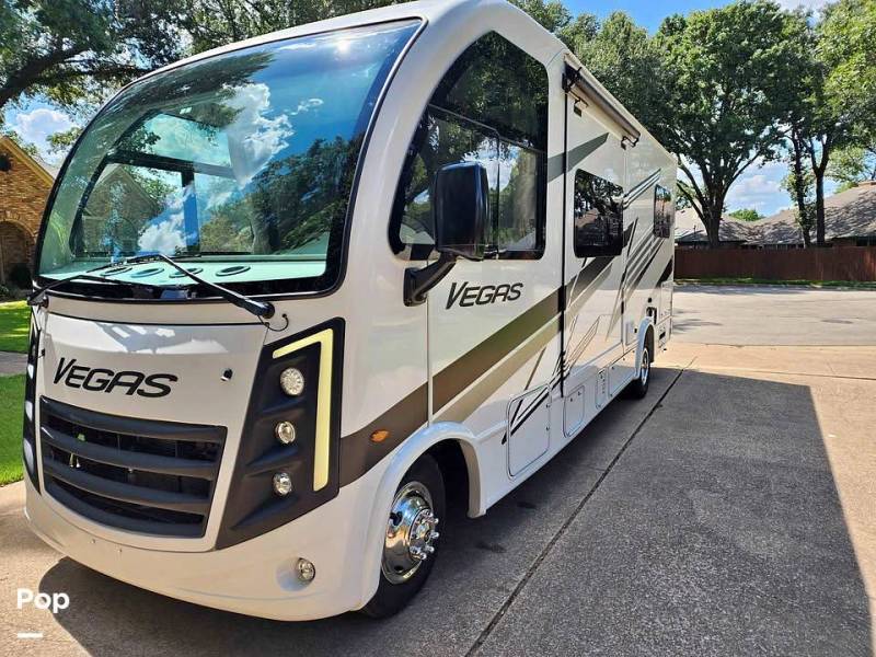 2025 Thor Motor Coach Vegas 24.1, $ 112,000
