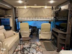 2017 Winnebago Forza 34T, $ 88,900