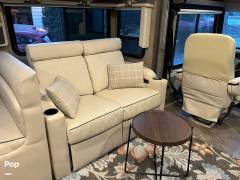 2017 Winnebago Forza 34T, $ 88,900