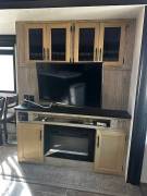 2022 Cherokee Arctic Wolf 3660 SUITE, $ 45,800