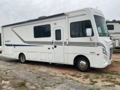 2019 Winnebago Intent 29L, $ 65,000