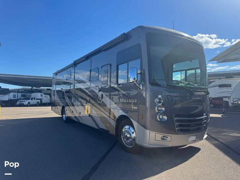 2019 Thor Motor Coach Miramar 37.1, $ 94,500