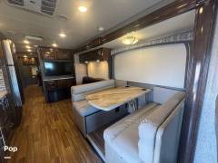 2019 Thor Motor Coach Miramar 37.1, $ 94,500