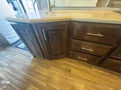 2019 Thor Motor Coach Miramar 37.1, $ 94,500