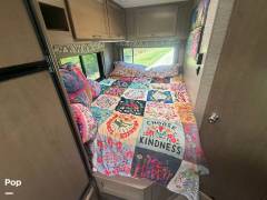 2021 Thor Motor Coach Quantum SE22, $ 57,900