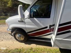 2021 Thor Motor Coach Quantum SE22, $ 57,900