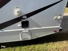 2021 Thor Motor Coach Quantum SE22, $ 57,900