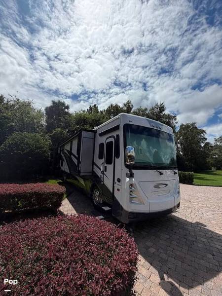 2023 Coachmen Sportscoach 402TS, $ 212,000