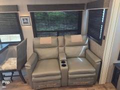 2021 Jayco Eagle Premier 321 RSTS, $ 39,000