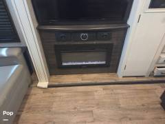 2021 Jayco Eagle Premier 321 RSTS, $ 39,000