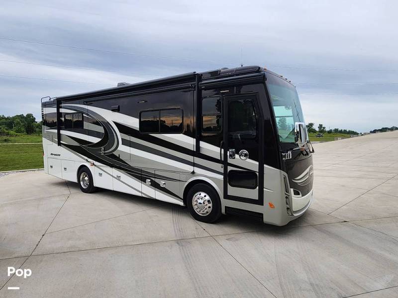 2017 Tiffin Allegro Breeze 31BR, $ 100,000
