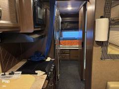 2017 Thor Motor Coach Axis 25.2, $ 44,450