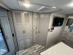 2023 Thor Motor Coach Quantum KW29, $ 114,000
