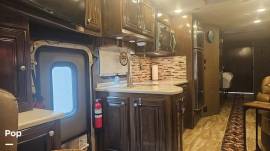 2017 Thor Motor Coach Palazzo 36.1, $ 94,500
