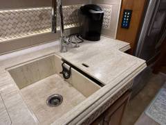 2018 Tiffin Allegro Bus 40 AP, $ 256,000