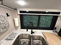 2022 Forest River Riverstone 391FSK, $ 89,200