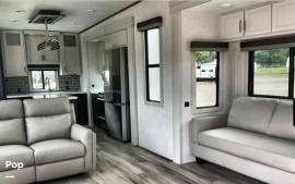 2025 Keystone Avalanche 366LS, $ 64,500