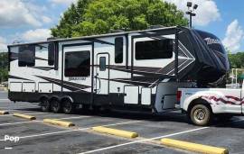 2019 Grand Design Momentum 376TH, $ 58,900