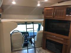 2018 Jayco Seneca 37HJ, $ 165,000