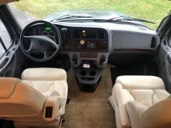 2018 Jayco Seneca 37HJ, $ 165,000