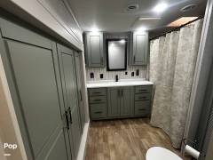 2024 CrossRoads Redwood 4200FL, $ 127,900