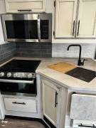 2024 Entegra Coach Odyssey 31f, $ 94,400