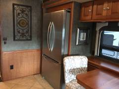 2014 Winnebago Adventurer 38Q, $ 93,900