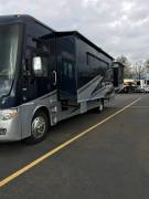 2014 Winnebago Adventurer 38Q, $ 93,900