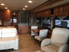 2014 Winnebago Adventurer 38Q, $ 93,900