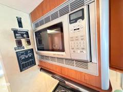 2008 Itasca Navion 24H, $ 37,950