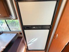 2008 Itasca Navion 24H, $ 37,950