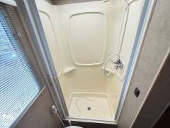 2008 Itasca Navion 24H, $ 37,950
