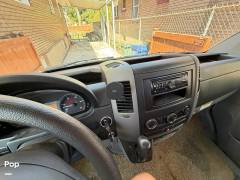 2008 Itasca Navion 24H, $ 37,950