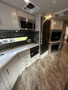 2023 Fleetwood Bounder 36F, $ 156,000