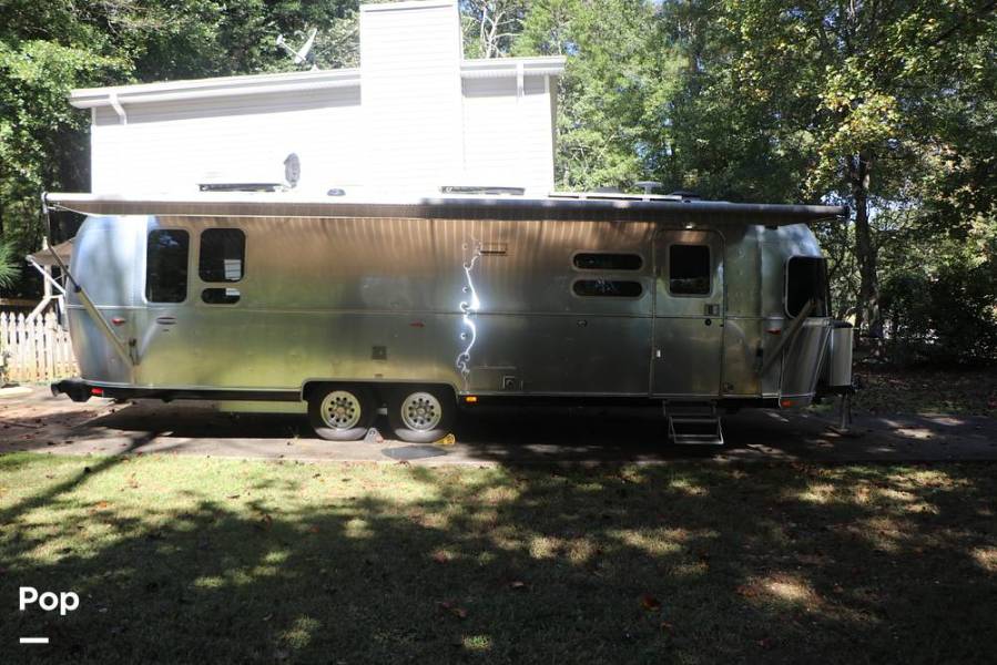 2019 Airstream International Serenity 30RB, $ 84,500