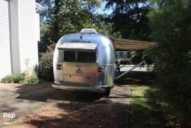 2019 Airstream International Serenity 30RB, $ 84,500
