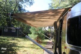 2019 Airstream International Serenity 30RB, $ 84,500