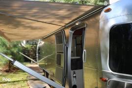 2019 Airstream International Serenity 30RB, $ 84,500