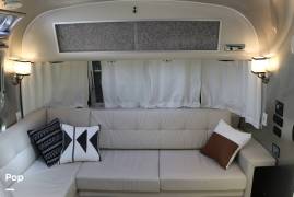 2019 Airstream International Serenity 30RB, $ 84,500