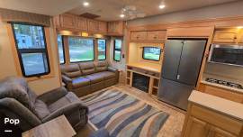 2017 New Horizons Summit 39RL3S, $ 73,500