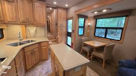 2017 New Horizons Summit 39RL3S, $ 73,500