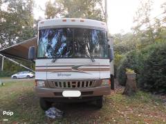 2006 Winnebago Voyage 33V, $ 35,000