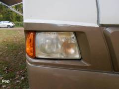 2006 Winnebago Voyage 33V, $ 35,000